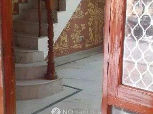 2 BHK House for Rent In Janakpuri