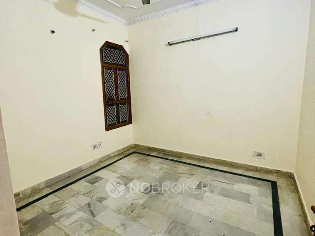 2 BHK House for Rent In Janakpuri