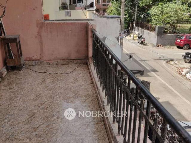 2 BHK House for Rent In Janakpuri
