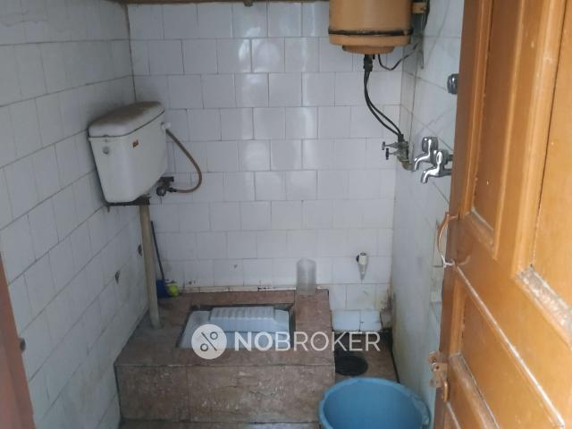 2 BHK House for Rent In Janakpuri