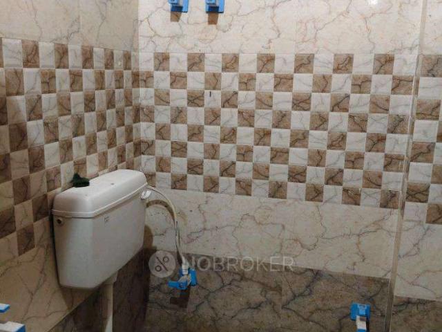 2 BHK House for Rent In Karhera Colony