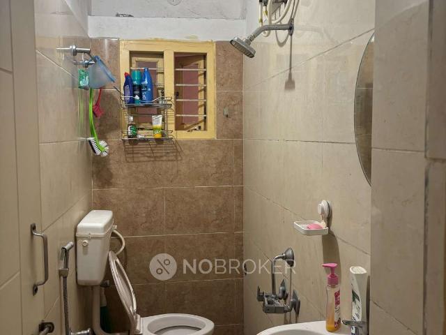 2 BHK Flat In Standalone Building for Rent In Koramangala 8th Block, Koramangala