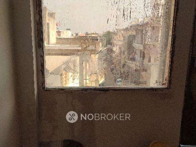 2 BHK House for Rent In Madhopura