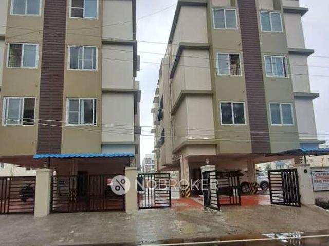 2 BHK House for Rent In Madipakkam