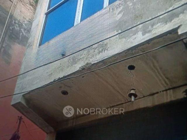 2 BHK House for Rent In Muradnagar