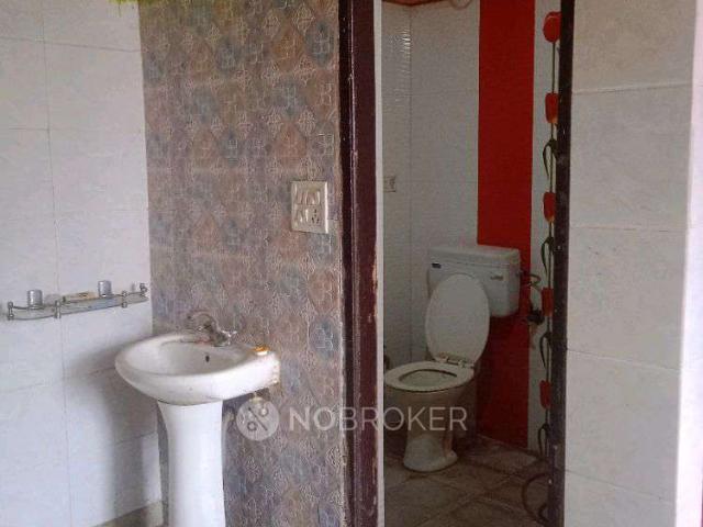 2 BHK House for Rent In Naya Ganj
