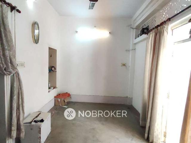 2 BHK House for Rent In Naya Ganj