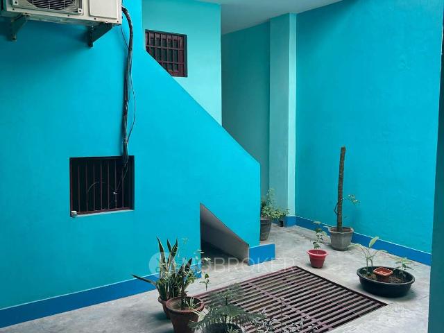 2 BHK House for Rent In New Defence Colony