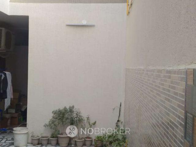 2 BHK House for Rent In New Industrial Township
