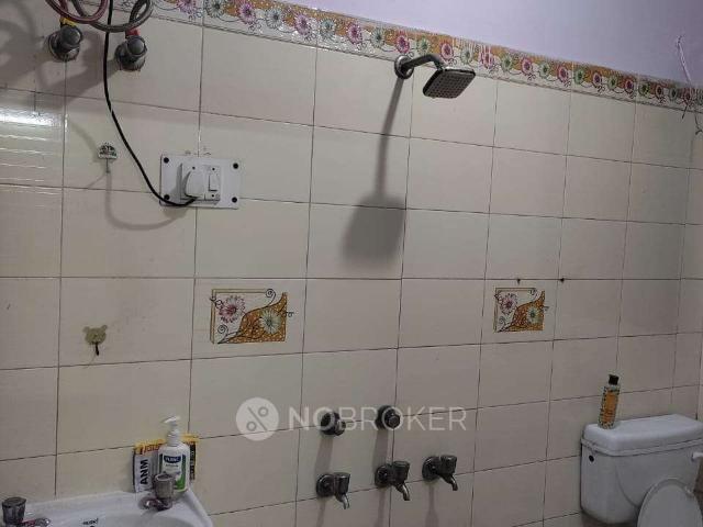 2 BHK House for Rent In Pandav Nagar