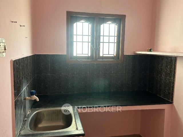 2 BHK House for Rent In Porur