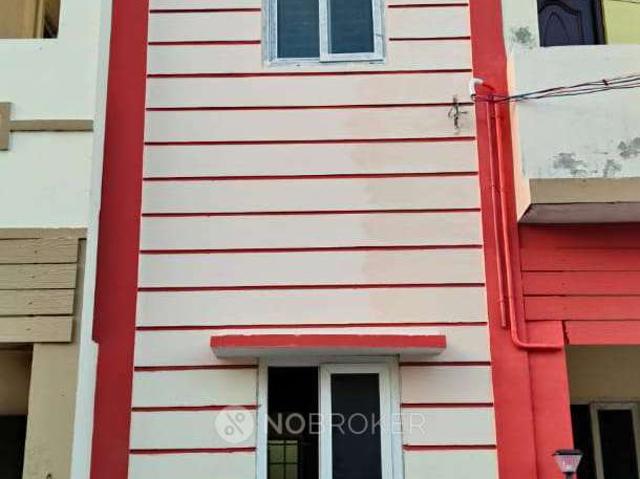 2 BHK House for Rent In Erandamkattalai