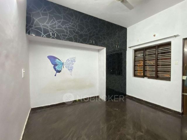 2 BHK House for Rent In Amrutahalli, sahakar Nagara