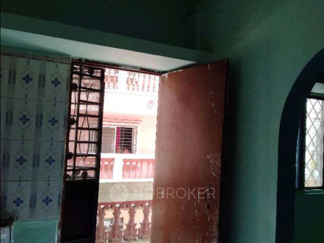 2 BHK House for Rent In Sai Apparel triveni Building