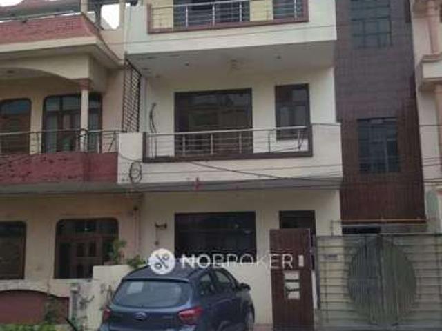 2 BHK House for Rent In Sainik Colony