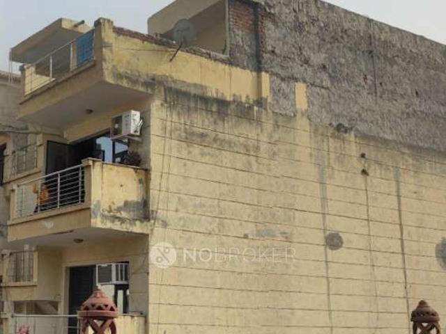 2 BHK House for Rent In Sainik Colony