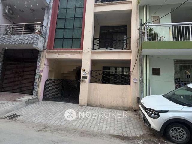 2 BHK House for Rent In Saraswati Vihar