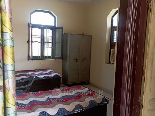 2 BHK House for Rent In Sarita Vihar