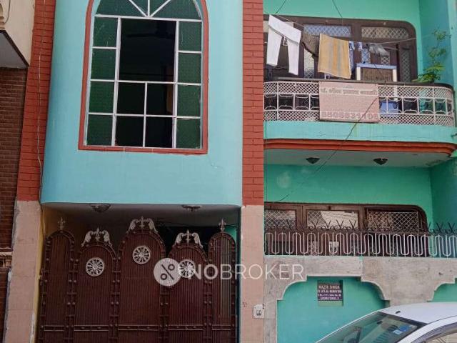 2 BHK House for Rent In Sector 3a