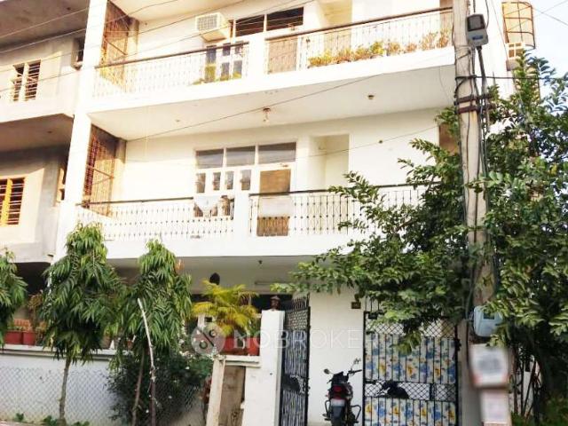 2 BHK House for Rent In Sector 10