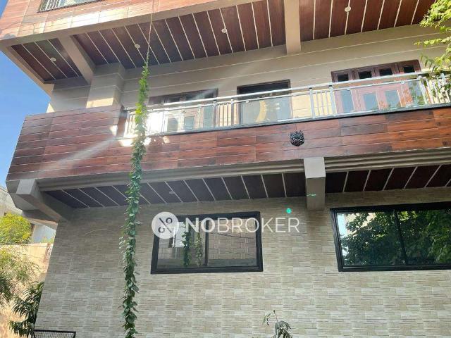 2 BHK House for Rent In Sector 110