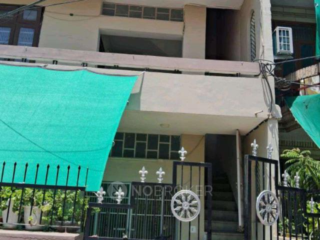 2 BHK House for Rent In Sector 16