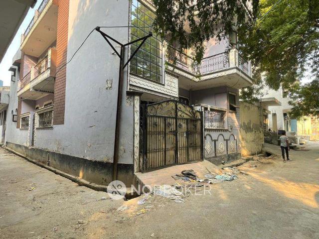 2 BHK House for Rent In Sector 20