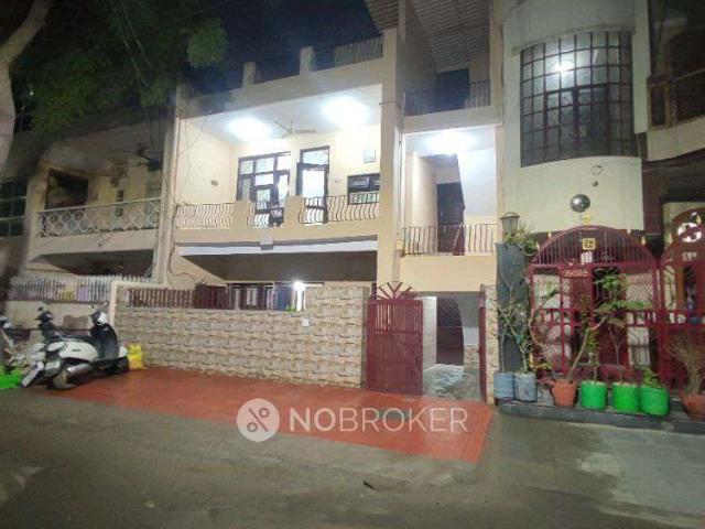 2 BHK House for Rent In Sector 20