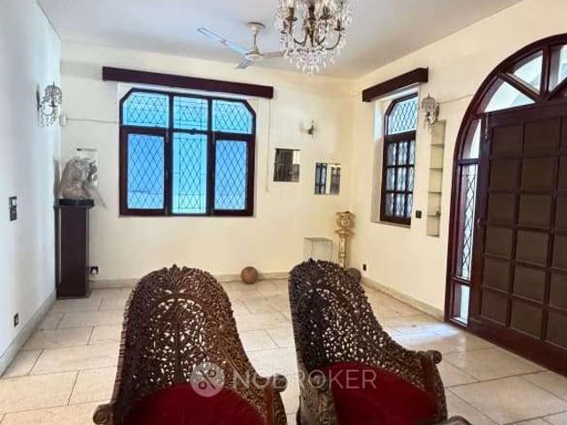 2 BHK House for Rent In Sector 25