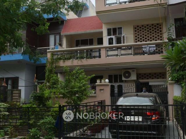 2 BHK House for Rent In Sector 40