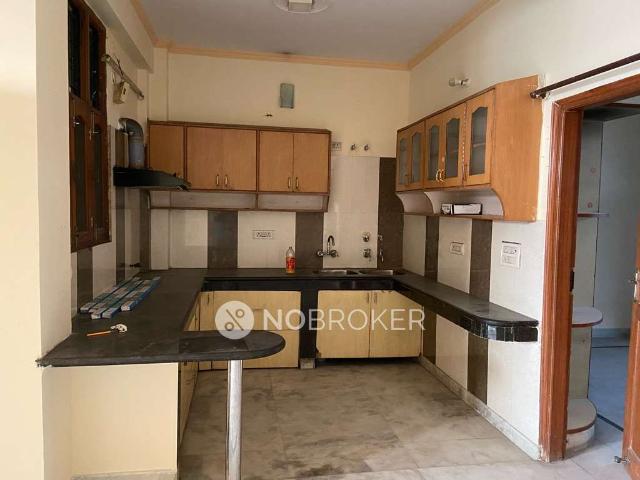 2 BHK House for Rent In Sector 45