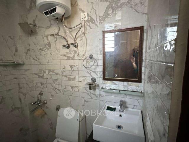 2 BHK House for Rent In Sector 45
