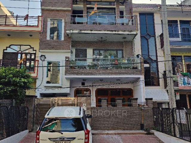 2 BHK House for Rent In Sector 49