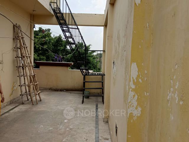 2 BHK House for Rent In Sector 49