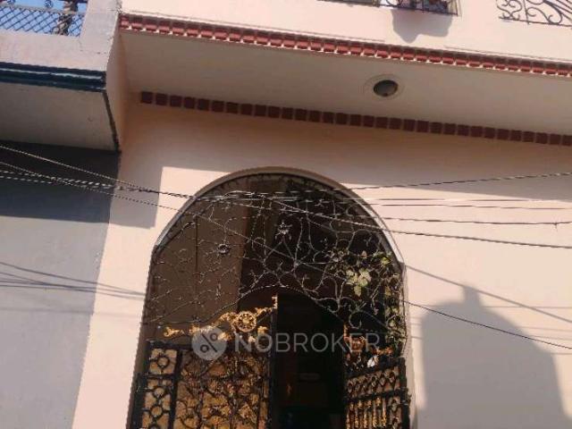 2 BHK House for Rent In, Sector 4