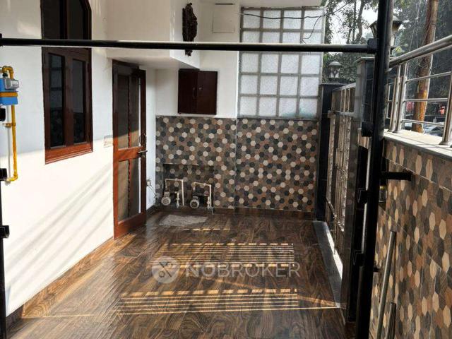 2 BHK House for Rent In Sector 51