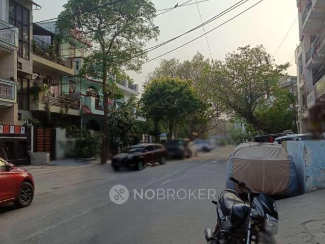 2 BHK House for Rent In Sector 51