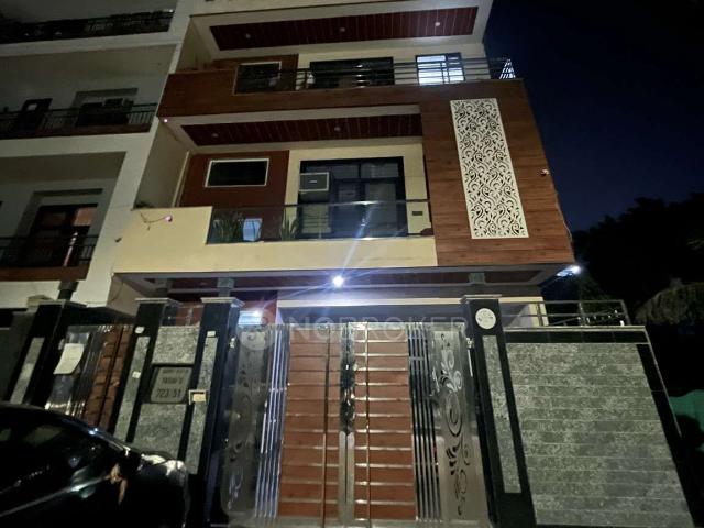 2 BHK House for Rent In Sector 51