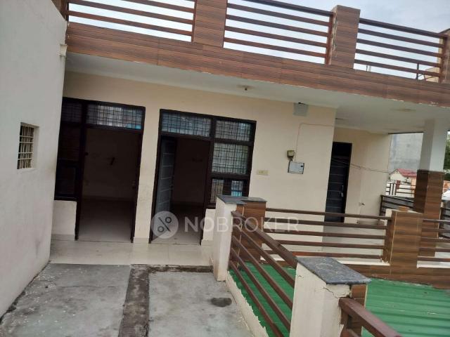 2 BHK House for Rent In Sector 52