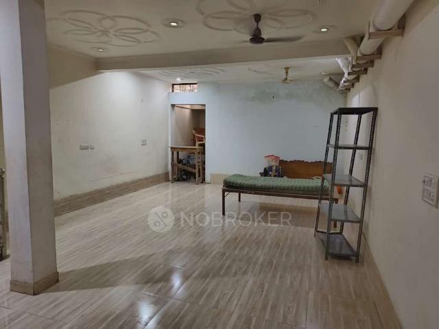 2 BHK House for Rent In Sector 52