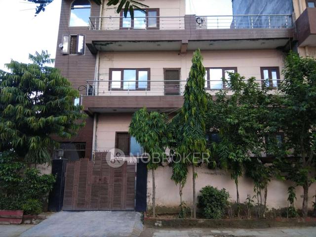 2 BHK House for Rent In Sector 53