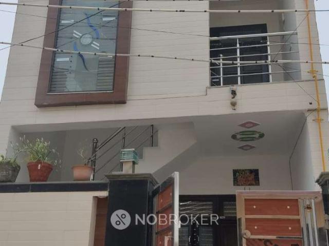 2 BHK House for Rent In Sector 56
