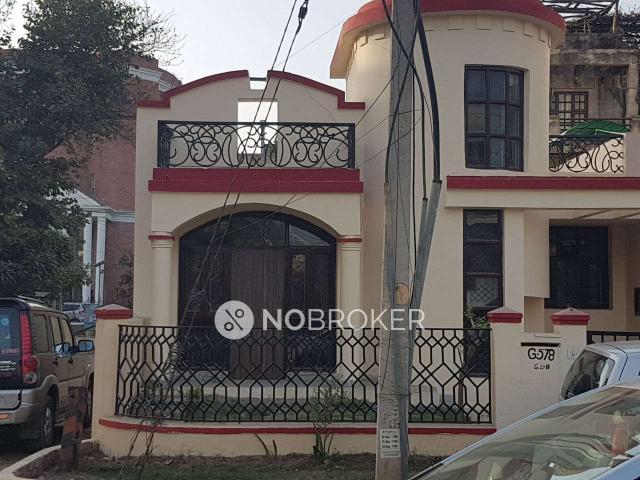 2 BHK House for Rent In Sector 57