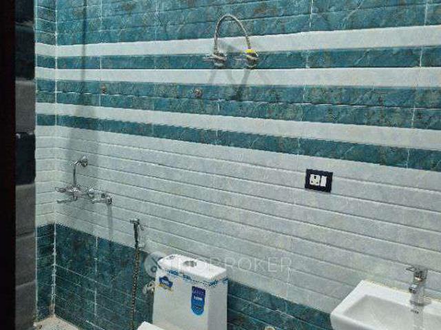 2 BHK House for Rent In Sector 63 A