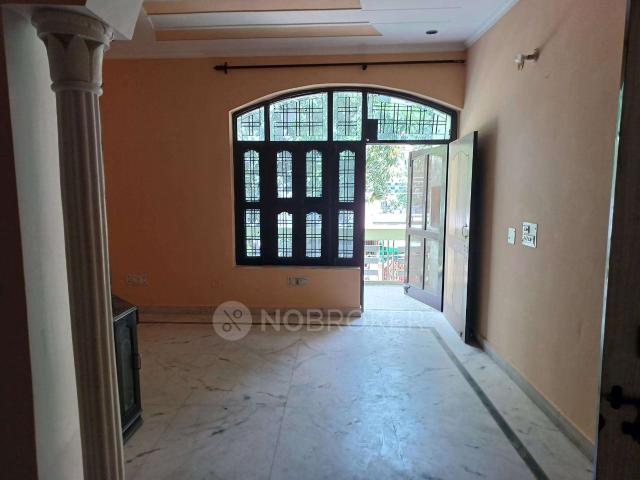 2 BHK House for Rent In Sector 9