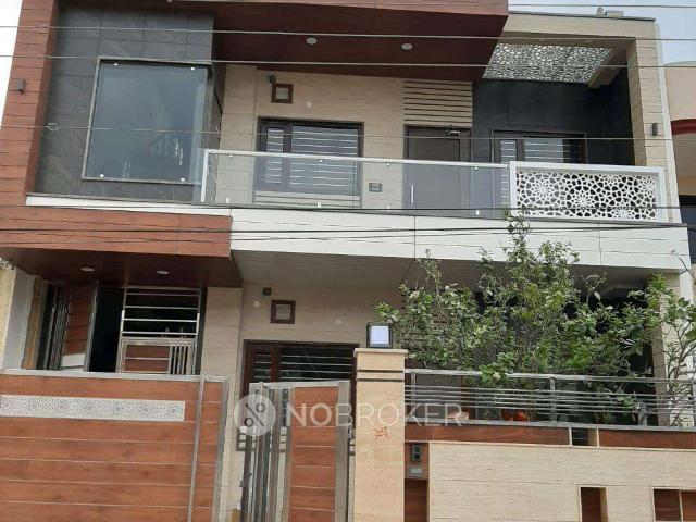 2 BHK House for Rent In Sector 9