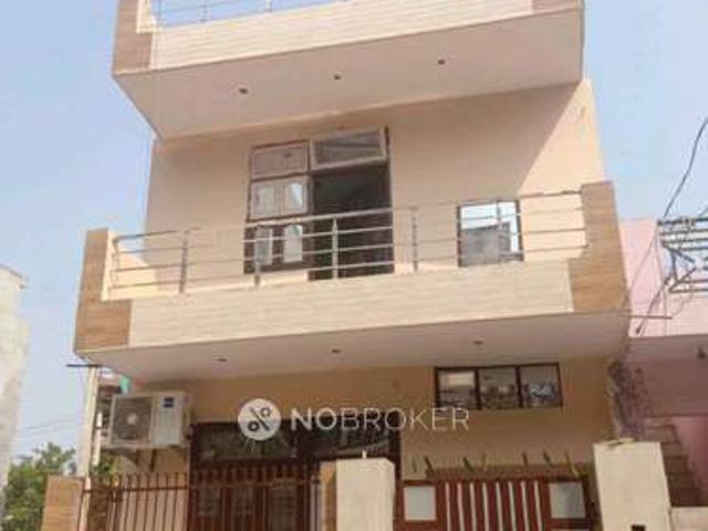 2 BHK House for Rent In Sector 9