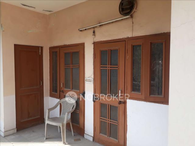 2 BHK House for Rent In Sector 9