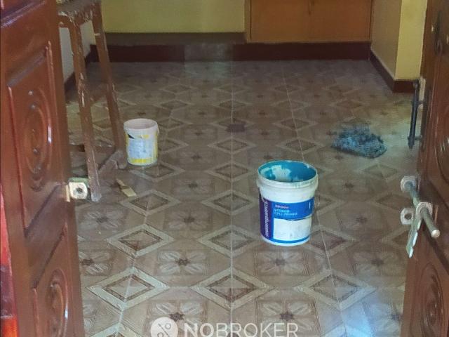 2 BHK House In Line House for Rent In Maya Street