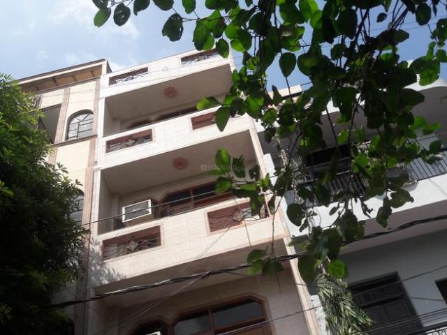 2 BHK Independent Builder Floor in Mukherjee Nagar for resale New Delhi. The reference number is 14210743